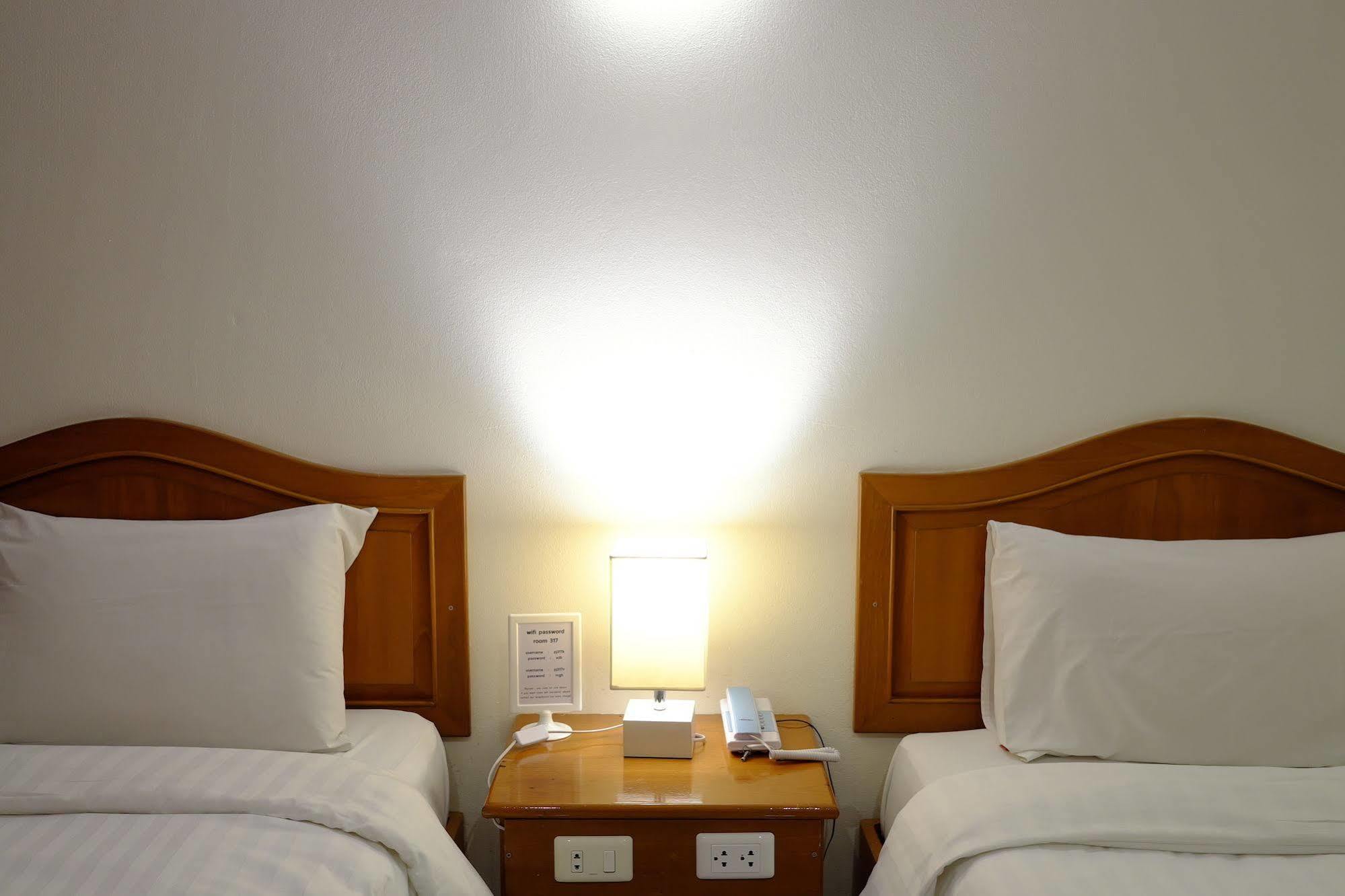 Pj Inn Pattaya Bagian luar foto